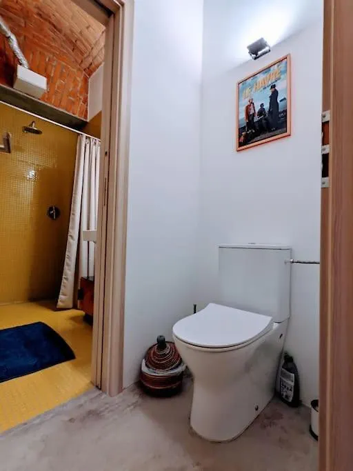 Romantic And Atypical Apartments In Prague'S Montmartre  براغ