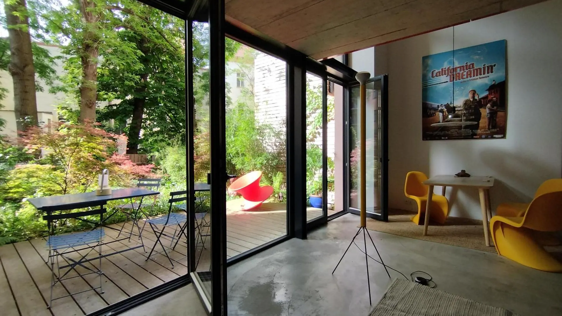 Romantic And Atypical Apartments In Prague'S Montmartre جمهورية التشيك