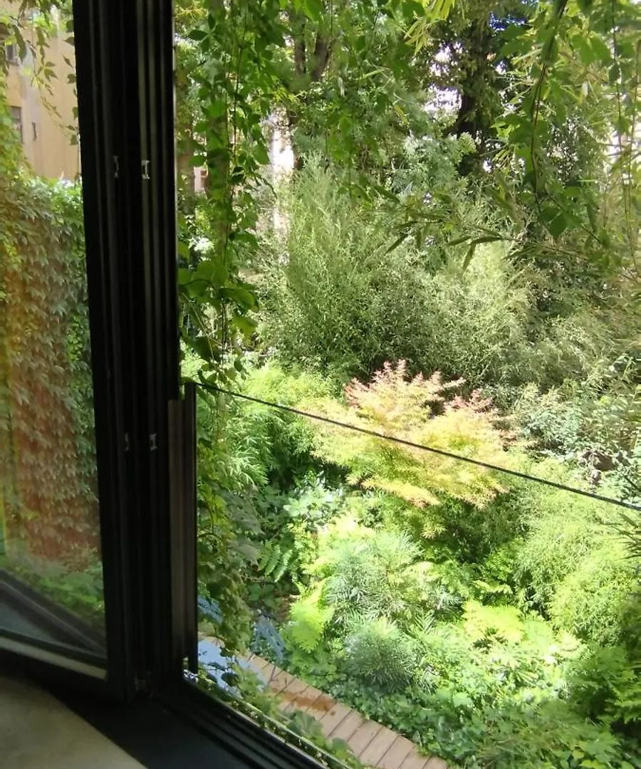Romantic And Atypical Apartments In Prague'S Montmartre